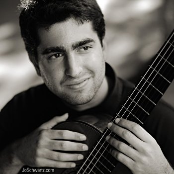 Klassischer Gitarrist Rafael Aguirre